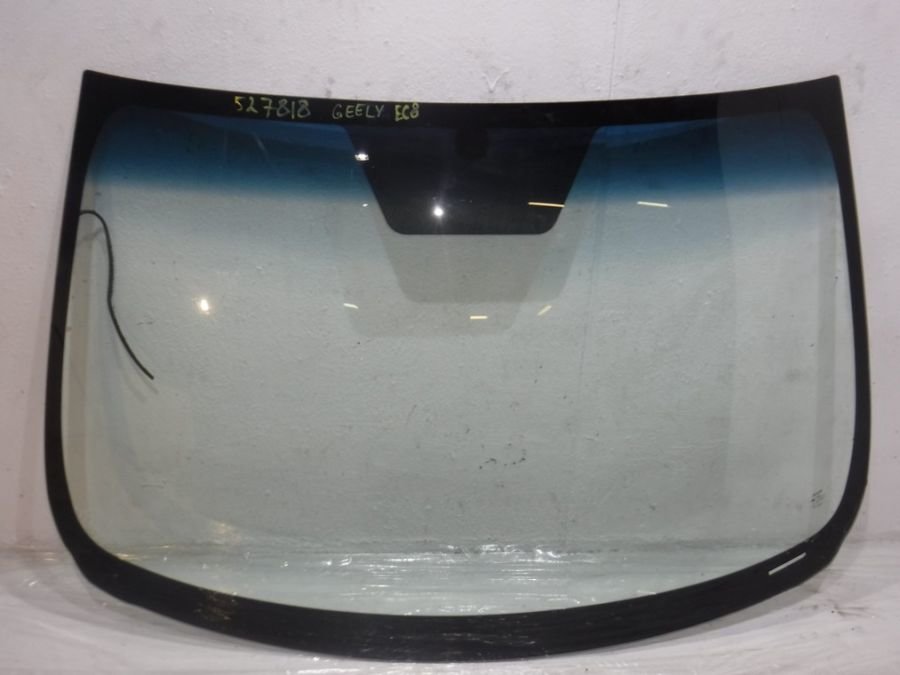 Лобовое стекло Geely Emgrand