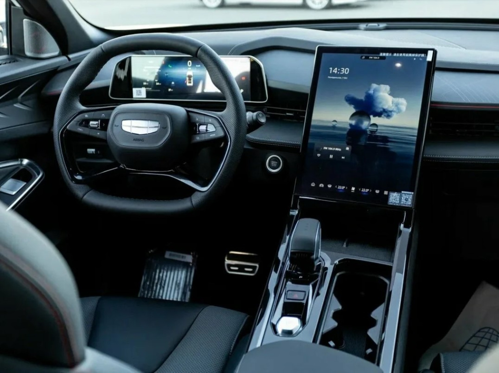 Дисплей Джили Ситирей Салон Geely Cityray