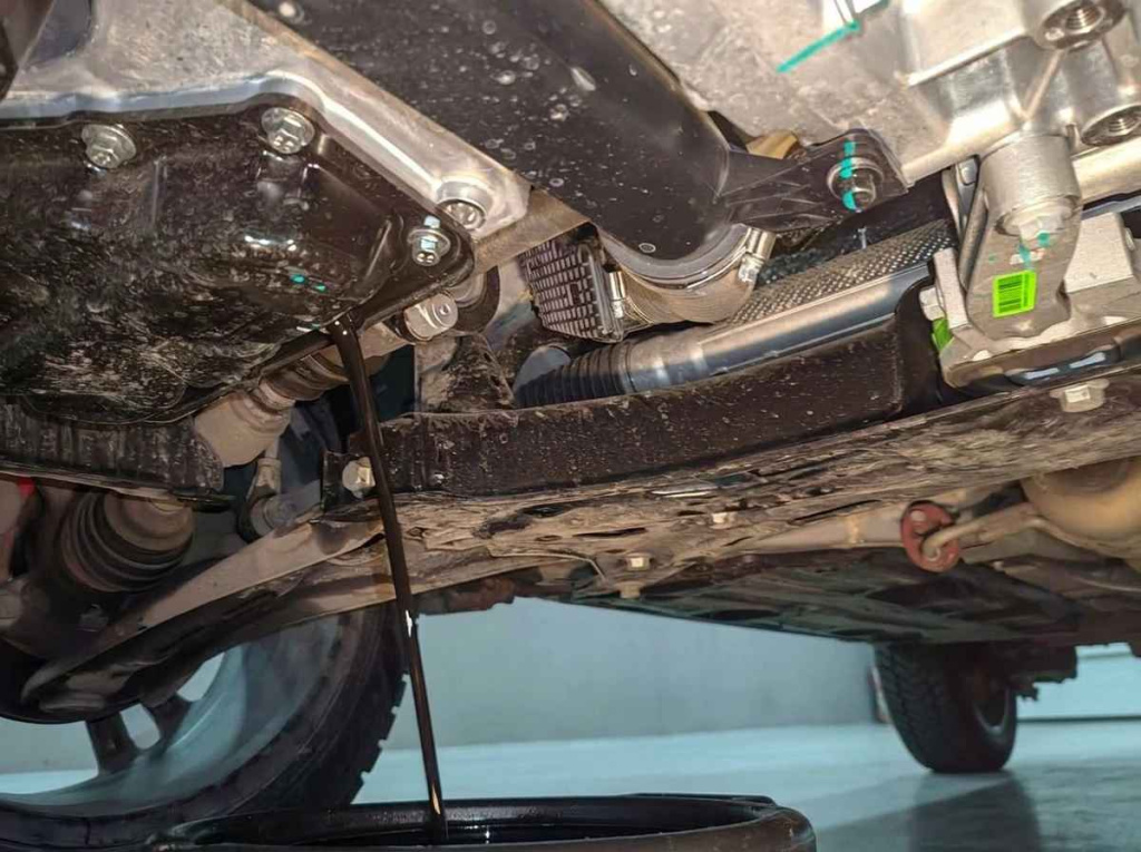 Замена масла в коробке Geely Emgrand Замена масла в коробке DCT Geely