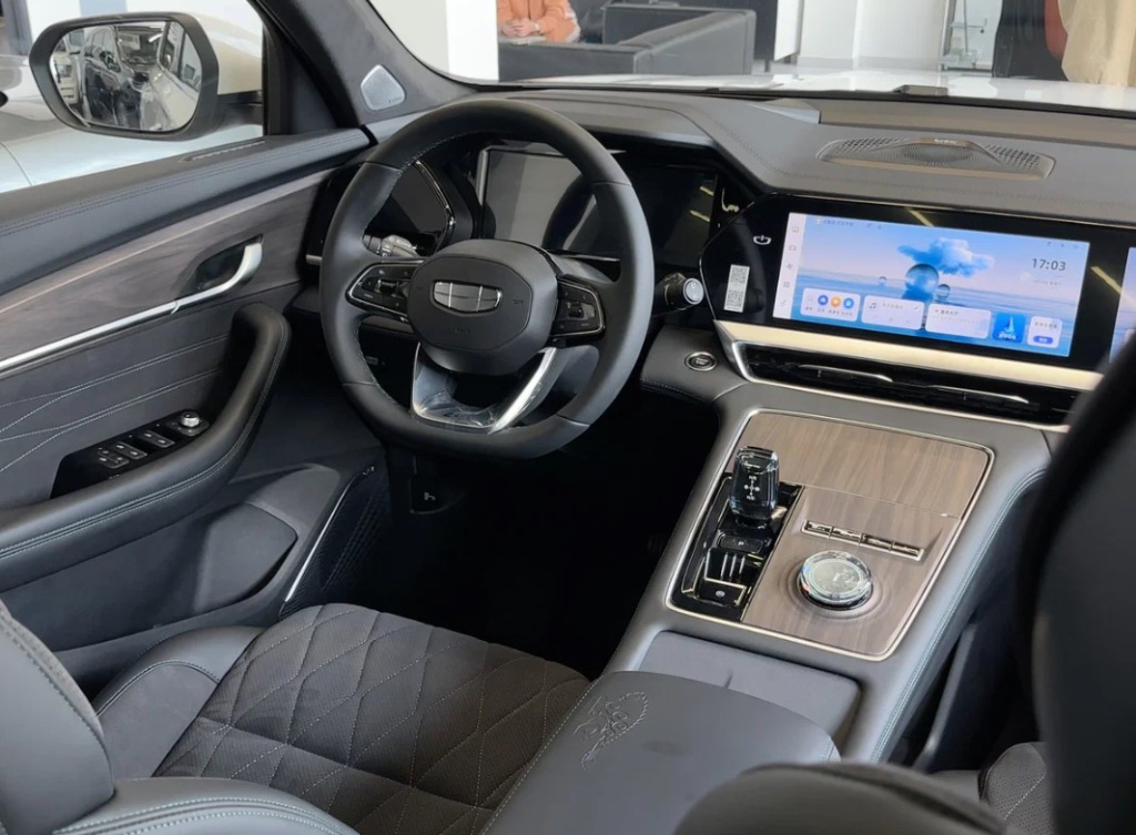 Geely Monjaro Рестайлинг Geely Monjaro 2025